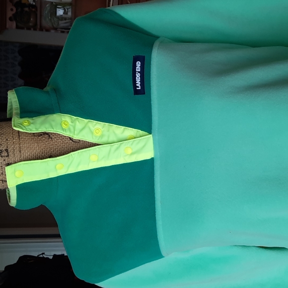 NWOT Lands' End fleece - Picture 3 of 4